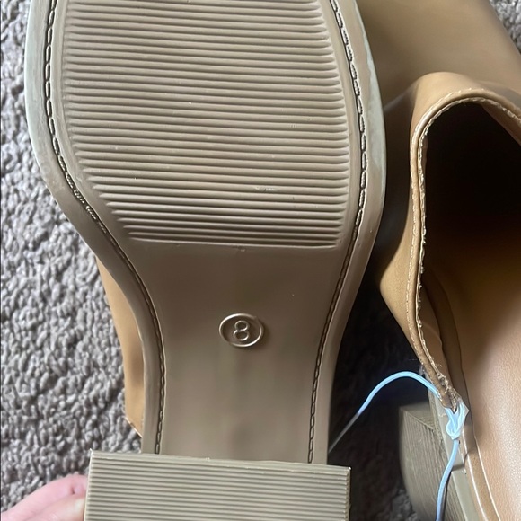 Universal Thread Shoes - Picture 6 of 7